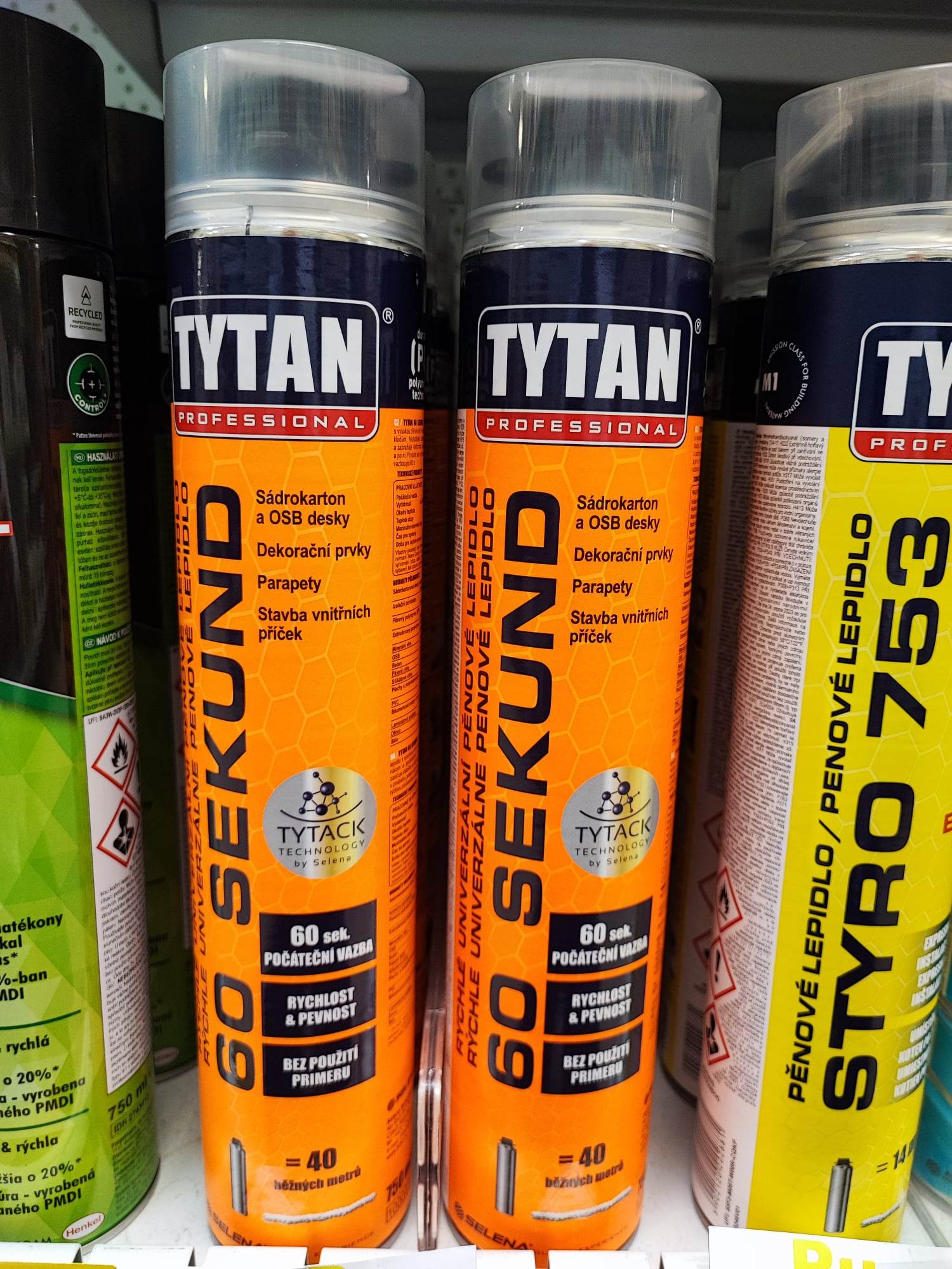Lepidlo pěnové rychlé 60 sekund 750 ml TYTAN 10034135