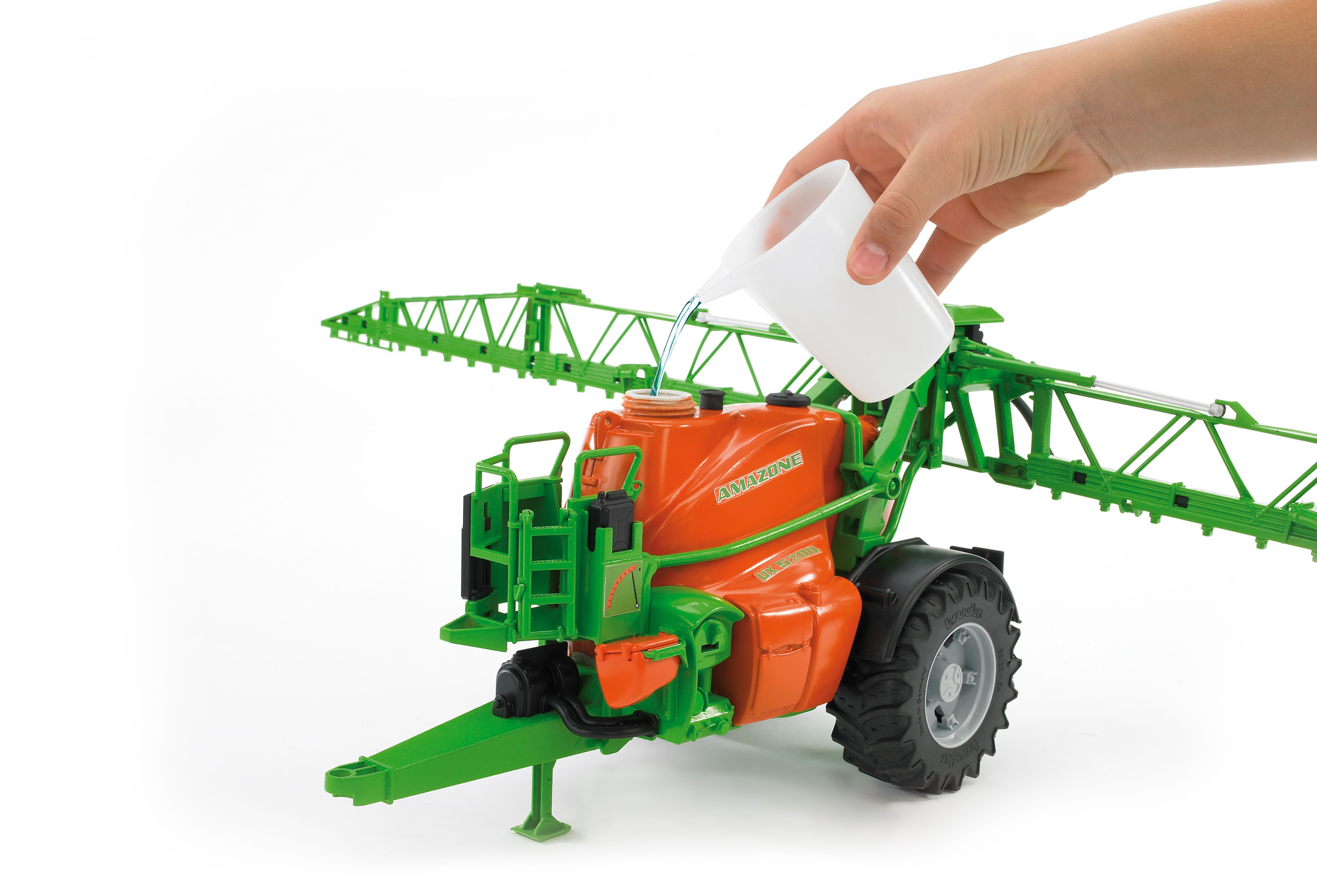 BRUDER 2207 Postřikovač AMAZONE UX 5200 BR 2207