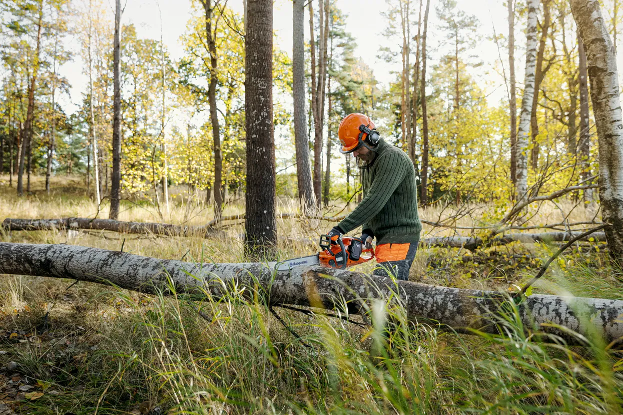 HUSQVARNA 340i bez akumulátoru a nabíječky