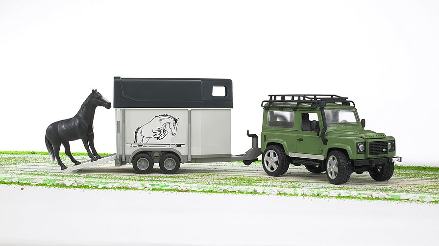 BRUDER 2592 Zelené AUTO LAND ROVER s přívěsem na koně BR 2592