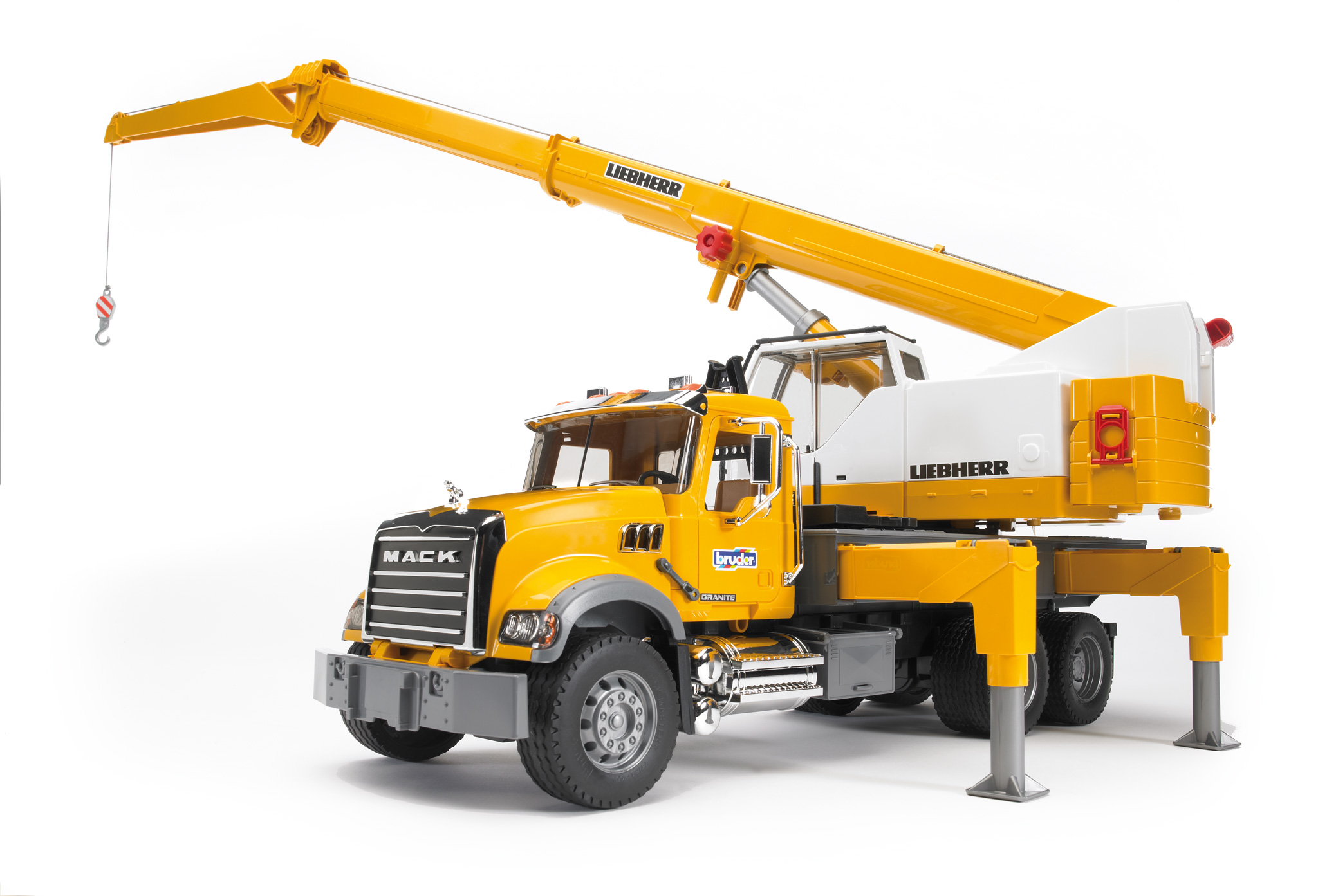 BRUDER 2818 Žlutý Jeřáb MACK Granite BR 2818