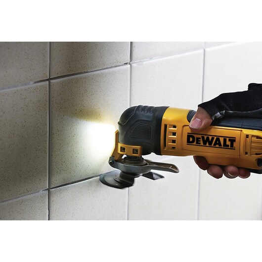 DeWALT DWE315KT-QS Oscilační Multibruska,el. +kufr+příslušenství