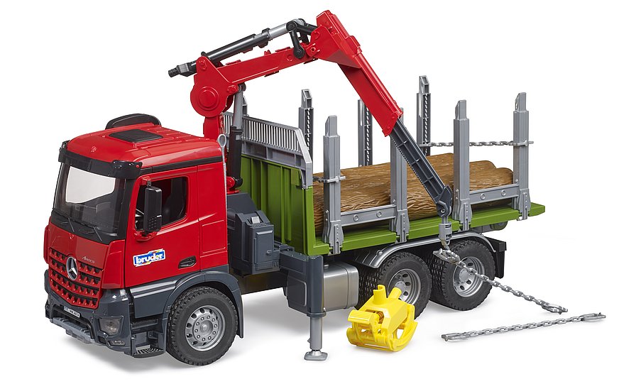 BRUDER 3669 MB Arocs – přepravník na dřevo s hydraulickou rukou a kmeny