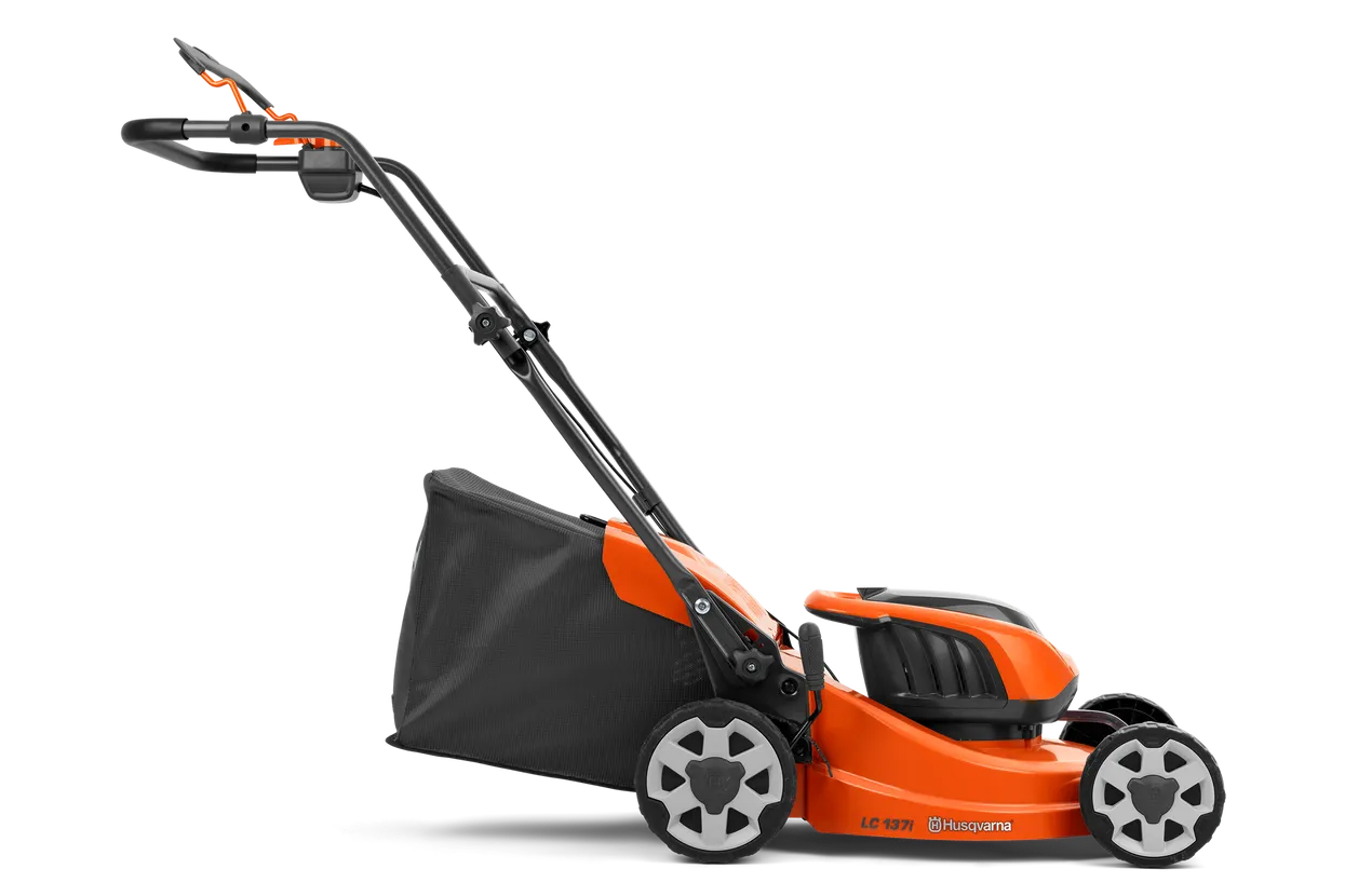 HUSQVARNA LC 137i KIT akumulátor+nabíječka
