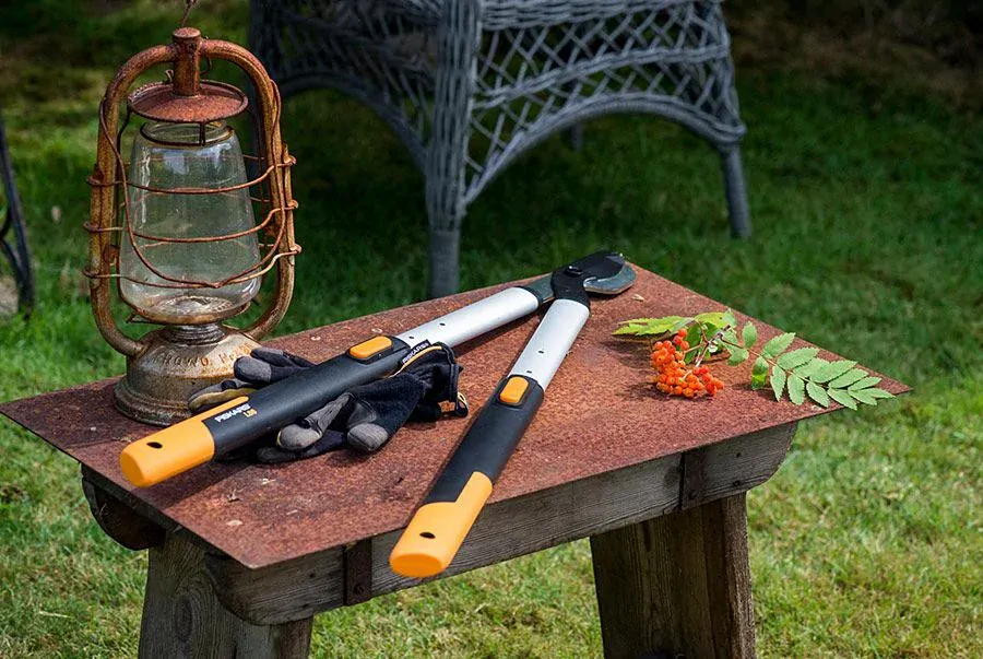 Nůžky teleskopické SMARTFIT L86 silné větve FISKARS 1013564