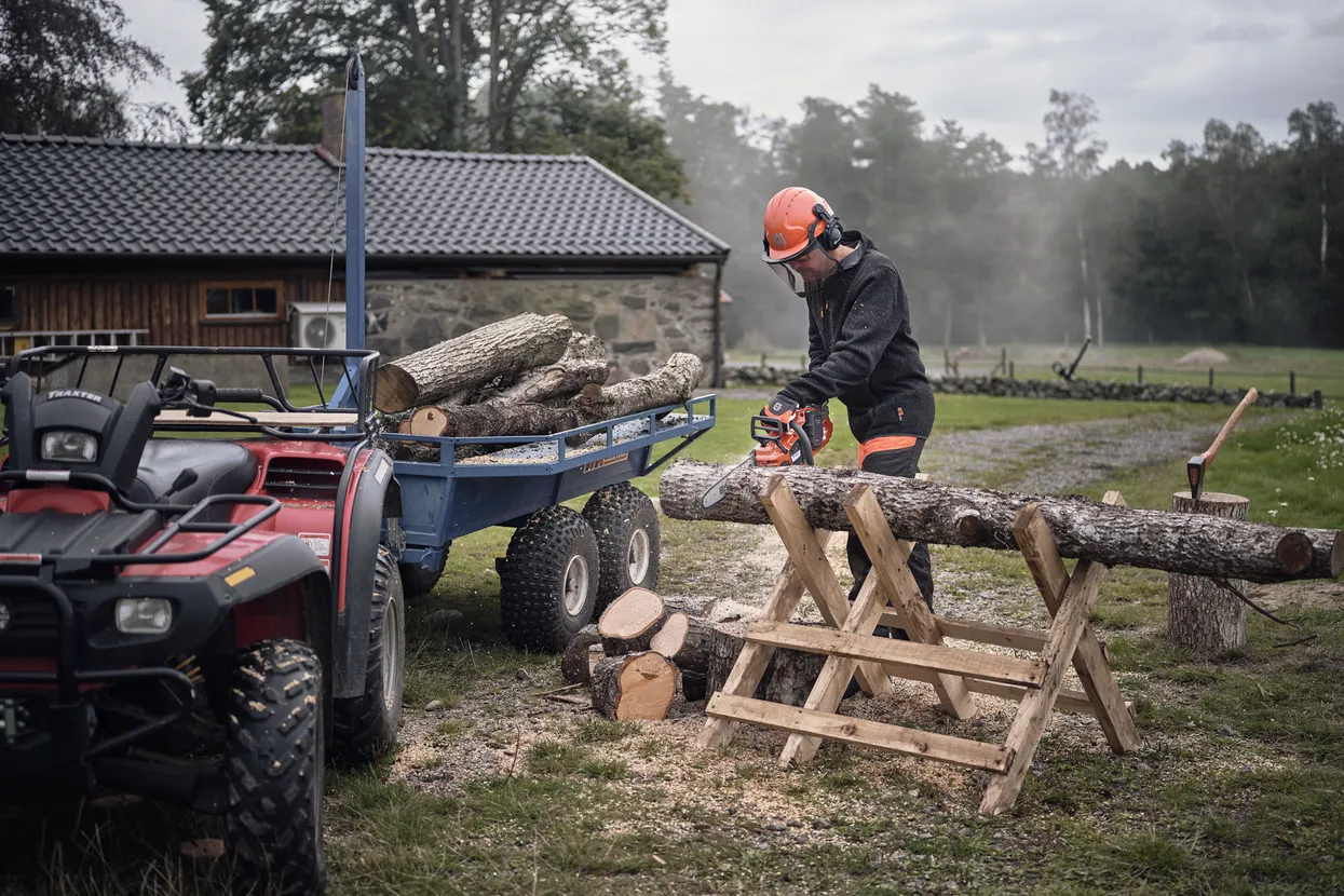 HUSQVARNA 340i bez akumulátoru a nabíječky