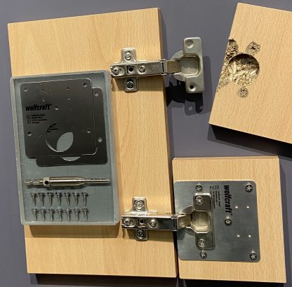 Wolfcraft 4658000 sada na opravu pantů – montážní desky