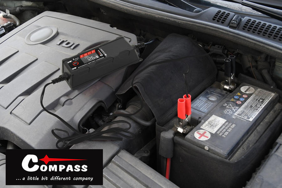 Nabíječka mikroprocesor 4Amp 12V PB/GEL/AGM/LiFePO4 LCD displej START/STOP Compass 07160