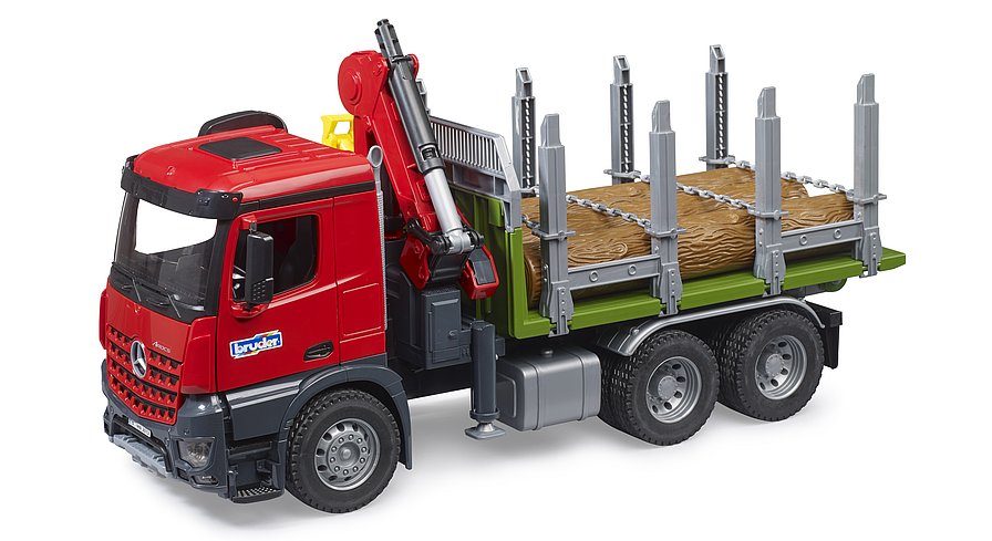 BRUDER 3669 MB Arocs – přepravník na dřevo s hydraulickou rukou a kmeny