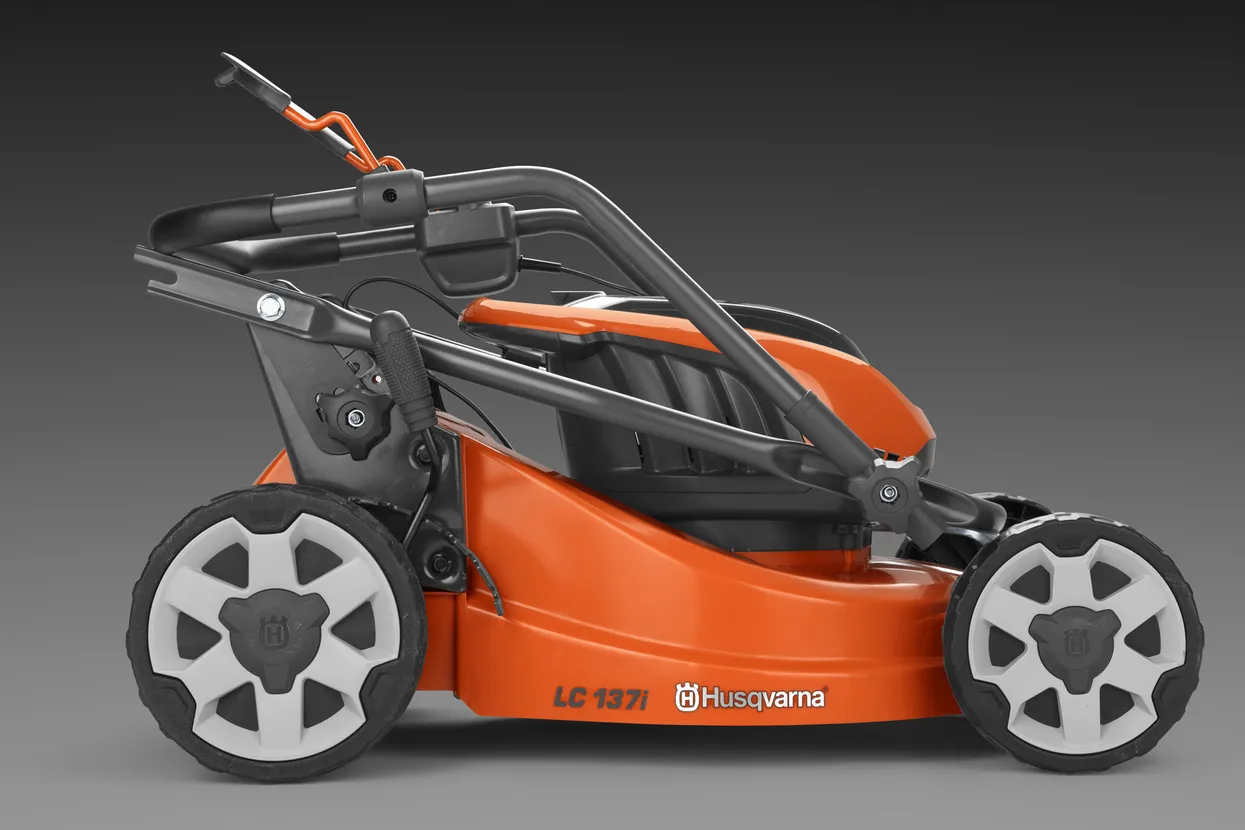 HUSQVARNA LC 137i KIT akumulátor+nabíječka