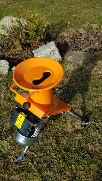 Vares Shark 2,2 kW Elektrický drtič zahradního odpadu