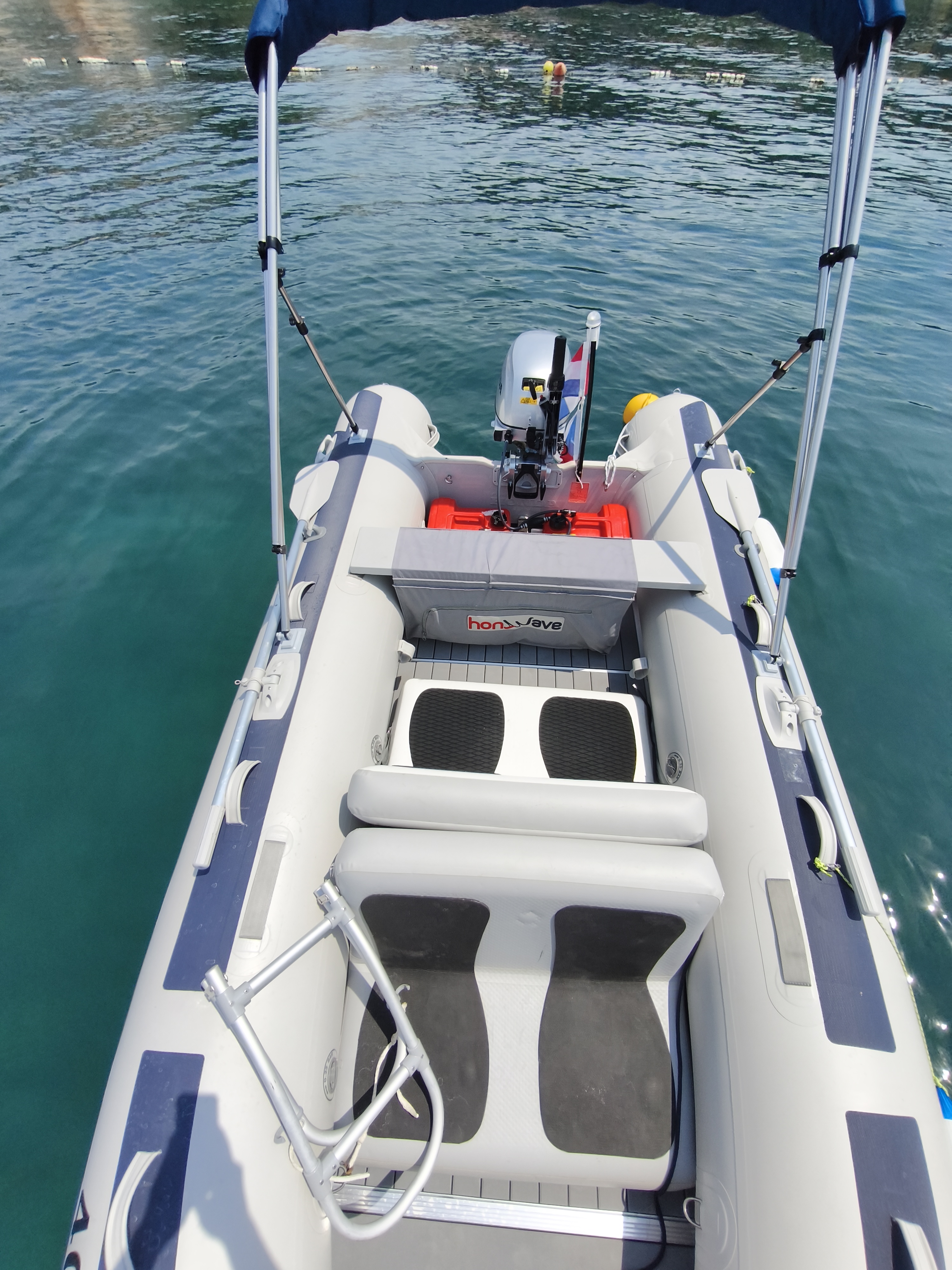 Honda Marine HonWave T 40 AE3 LG Nafukovací člun + lodní motor BF 20 D3 SHU AKCE