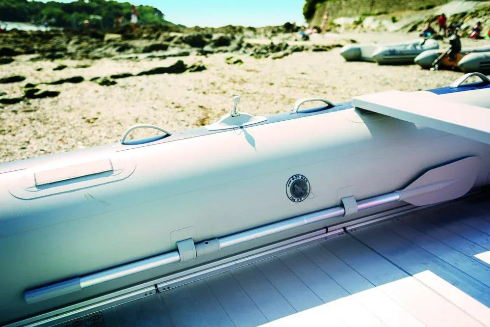 Honda Marine HonWave T 40 AE3 LG Nafukovací člun + lodní motor BF 20 D3 SHU AKCE