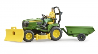 BRUDER 62104 bworld John Deere zahradní traktor ,vozík, figurka BR 62104
